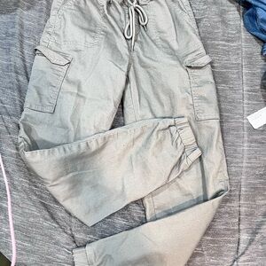 Women’s joggers